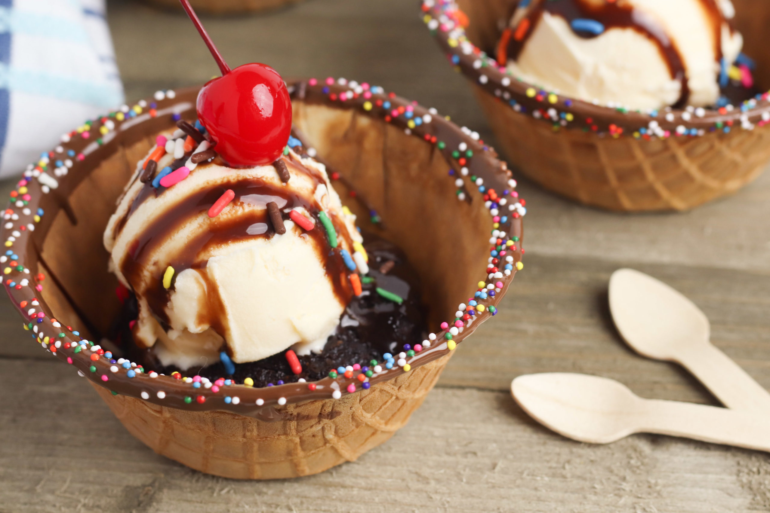 Ice Cream Waffle Bowl Photos and Images & Pictures
