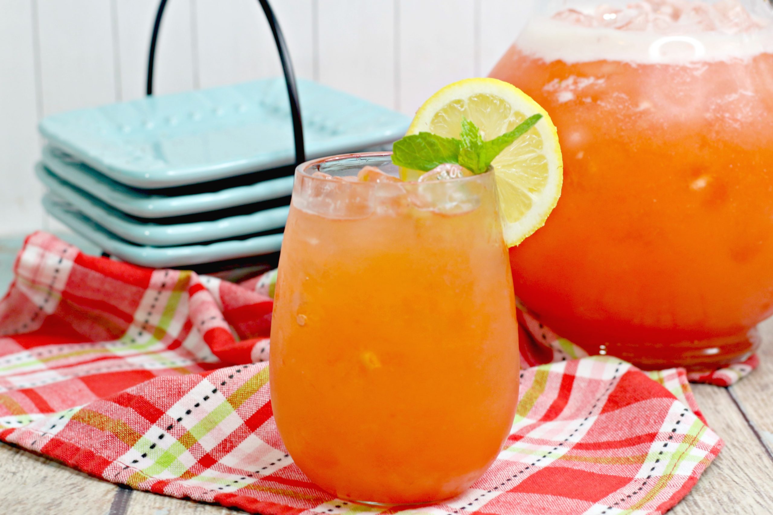Strawberry Pineapple Lemonade; summer fresh Love On A Plate